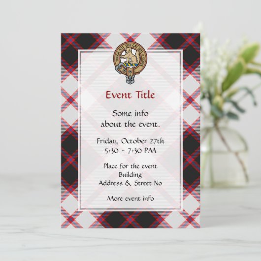 Clan MacPherson Crest over de jacht op Tartan Kaart (Staand voorkant)