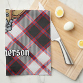 Clan MacPherson Crest over de jacht op Tartan Theedoek (Quarter Fold)