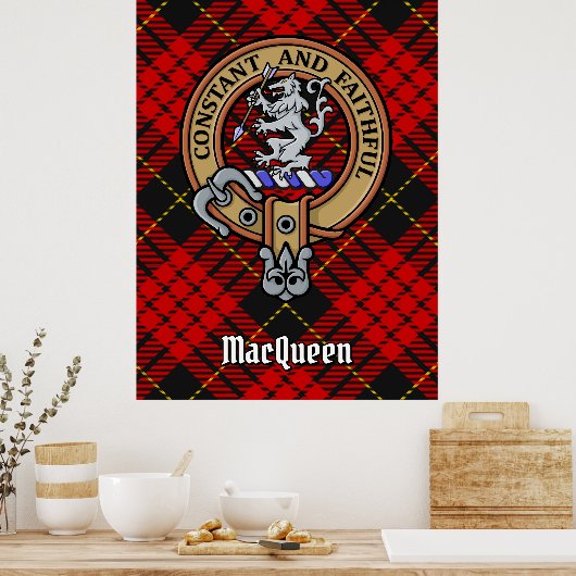 Clan MacQueen Crest boven Tartan Poster (Keuken)