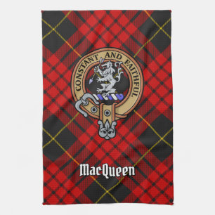 Clan MacQueen Crest boven Tartan Theedoek