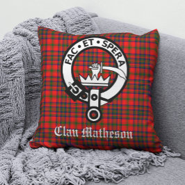 Clan Matheson Crest Badge en Tartan Kussen