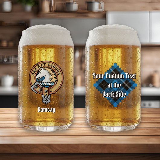 Clan Ramsay Crest sur Blue Hunter Tartan