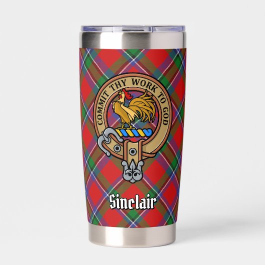 Clan Sinclair Crest over Rode Tartan Geïsoleerde Drinkbeker (Voorkant)
