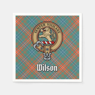 Clan Wilson Crest over Oude Tartan Servet