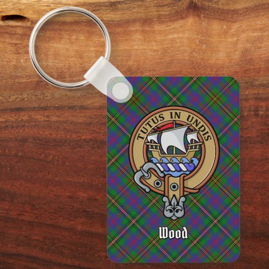 Clan Wood Crest boven Tartan Sleutelhanger (Voorkant)