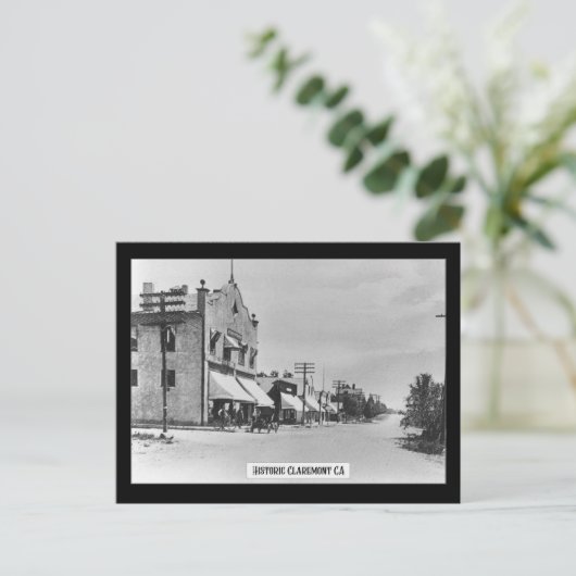 Claremont historique - Carte postale (Debout devant)