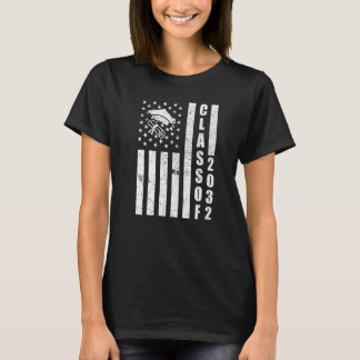 Class Of 2032 Distressed American Flag Graduation T-shirt