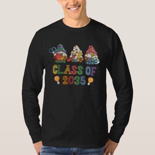 Class Of 2035 Gnome Graduation Kindergarten First  T-shirt (Voorkant)