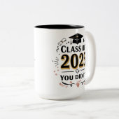 Classe de 2025 Gold Graduation Mug - (Devant droit)