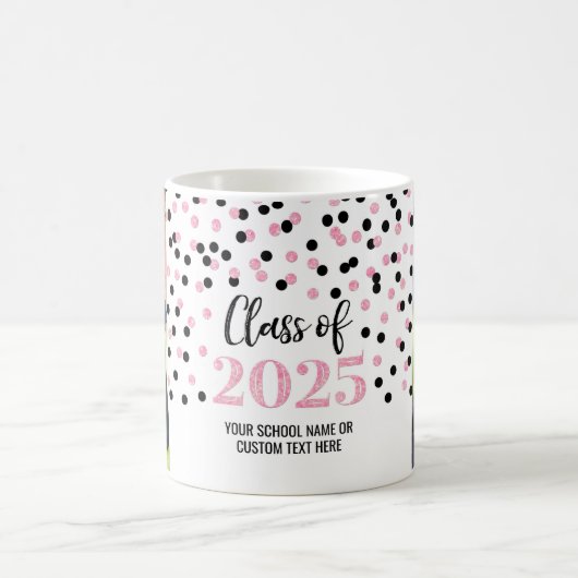 Classe de café rose noir de 2025 Mug (Centre)