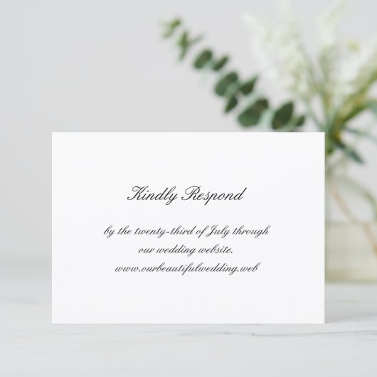 Classic Black and White Timeless Wedding RSVP Kaartje (Staand voorkant)