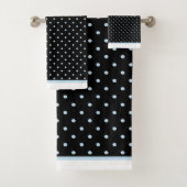 CLASSIC BLACK BLAUWE BATHROOM TOWEL SET BAD HANDDOEK (Insitu)