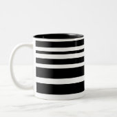 Classic Black en White Pattern Stripes Mok (Links)