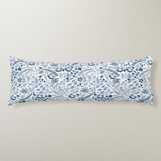 CLASSIC BLUE | Boho Floral Beauty Lichaamskussen (Voorkant)