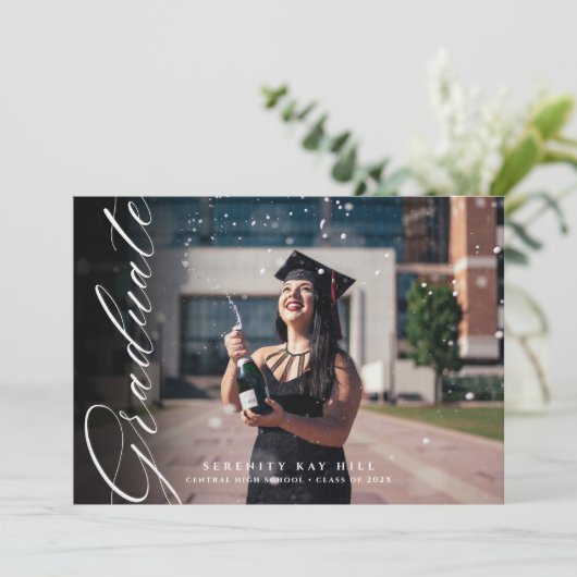 Classic Elegant Script Graduation Invitation (Debout devant)