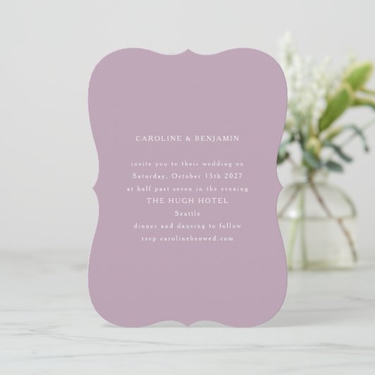 Classic Formal Dusty Lila Unieke Vorm Bruiloft Kaart (Staand voorkant)