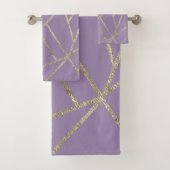 Classic Lavender Gold Geo #1 Bad Handdoek (Insitu)