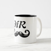 CLASSIQUE M. MUSTACHE MUG (Devant droit)