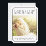 Classique marié et Joyeux Cartes photos de Noël<br><div class="desc">Classic Married et Joyeux Cartes photos de Noël - Créé par Colorful Designs Inc. Tout le texte peut être modifié! Tous les dessins sont protégés par Copyright 2008-2014.</div>