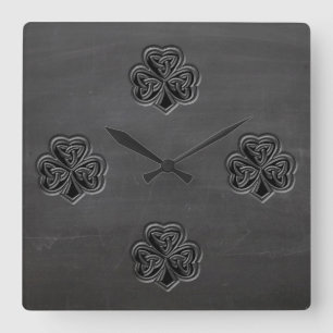 Classy Chalkboard Ierse geluksshamrock Vierkante Klok