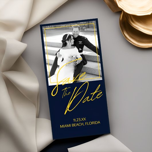 Classy Enregistrer la date Invitation Capturer not