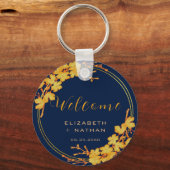 Classy Gold Floral Navy Blue Wedding Welcome Sleutelhanger (Voorkant)