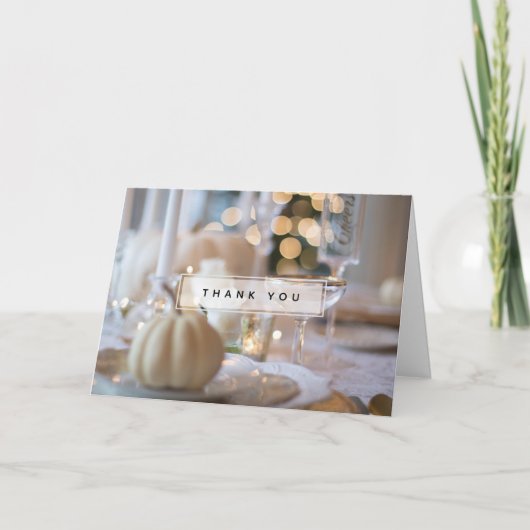 Classy tafel met Fancy plaats instelling Dank u Kaart (Voorkant)