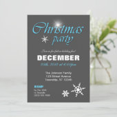 Classy Winter Blue Christmas Party Invitations (Debout devant)