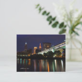 Clé de carte postale et Skyline (Debout devant)