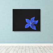 Clematis Bleu sur toile noire enveloppée (Insitu (Plancher de Bois))