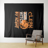 Clerk by Day Witch by Night Halloween Wandkleed (In Situ (horizontaal))