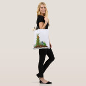 Climbing Plant Totem Tote Bag with Sunny Pun Back (Sur le modèle)