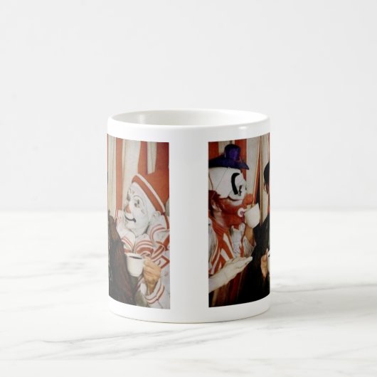 Clochard de bruit de pas - tasse de café potable (Centre)