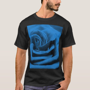 Close-up blauw rood roos, macro schoonheid. t-shirt