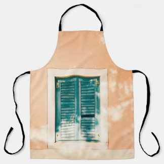 Closed green wooden door schort