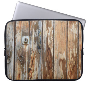 Closeup foto van bruin houten bord laptop sleeve