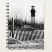 Clôtures de plage et phare (Devant)