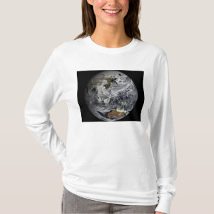 Cloudsimulatie van de volledige Aarde T-shirt