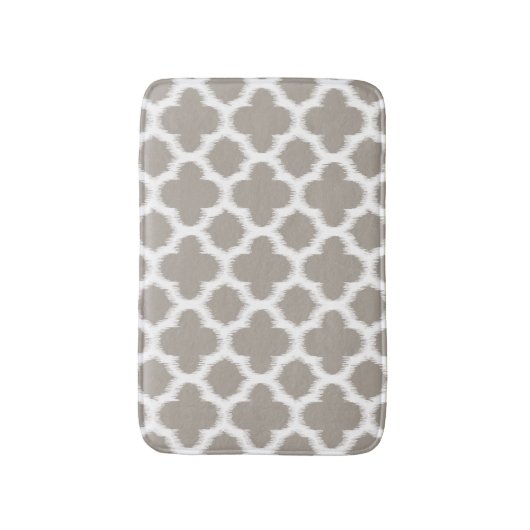 Cloudy Coffee Brown White Ikat Quatrefoil Pattern Badmat (Voorkant Verticaal)