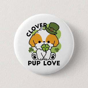 Clover Pup Love – St. Patrick's Day Hondenontwerp Ronde Button 5,7 Cm