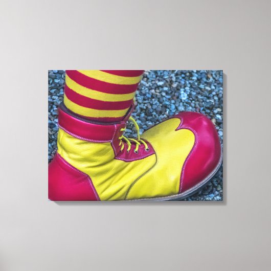 Clown schoen canvas print (Voorkant)