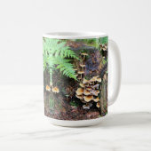 Cluster de champignons - 15 oz. Mug (Devant droit)