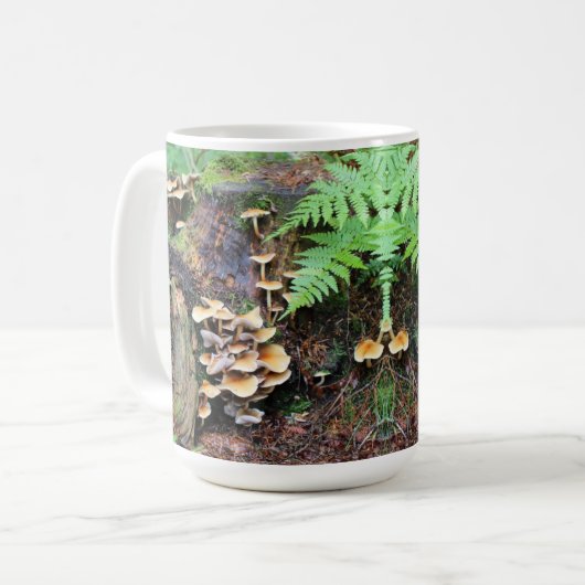 Cluster de champignons - 15 oz. Mug (Devant gauche)