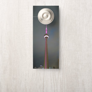 CN Tower stoort niet door RoseWrites