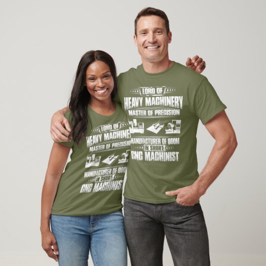 CNC-operator Master of Precision CNC-machine T-shirt (Unisex)