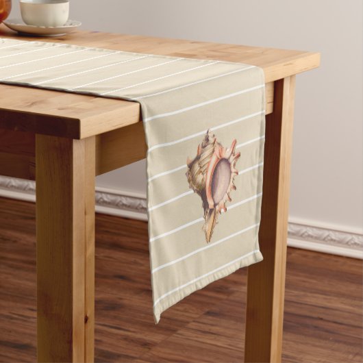 Coastal Conch Seashell & Stripes Medium Tafelloper (Voorbeeld)