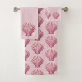 Coastal Pink Seashell Bad Handdoek (Insitu)