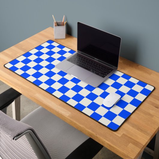 Cobalt and cream checkerboard pattern (Bureau 2)