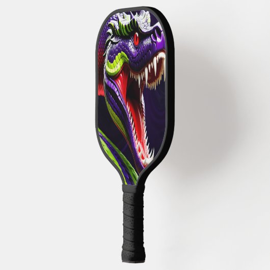 Cobra slang met levendige groene en paarse schubbe pickleball paddle (Links)