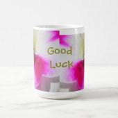 Coccinelle sur le mug pétunia (Centre)